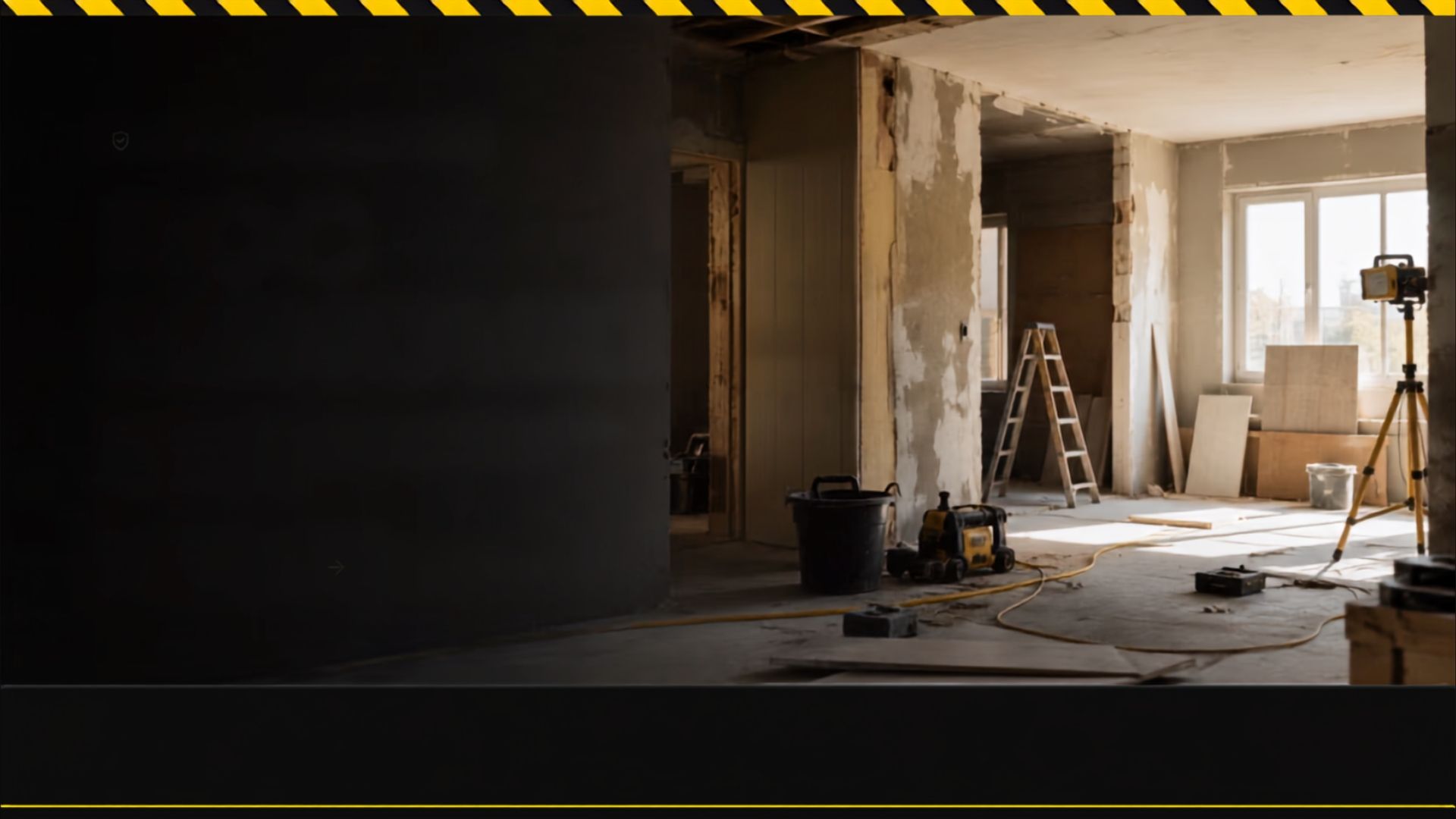 Chantier de rénovation baigné de lumière : escabeau, outils et matériaux dans un appartement en travaux, bandes de chantier jaunes et noires